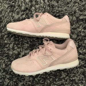 Light Pink New Balance Sneakers💗